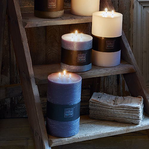 Bougies sur escalier