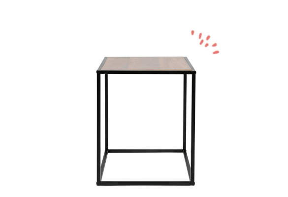 La table d'appoint en bois et métal