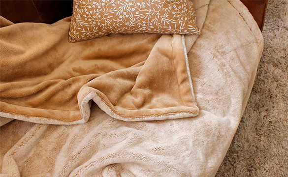 Le plaid Grizzli fausse fourrire doublé flanelle 