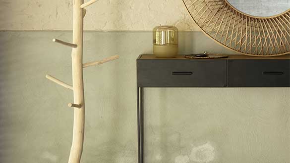 La console en métal Ezsential de Pomax