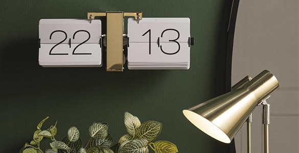 Toujours à l’heure avec l’horloge flip flap No case ! 